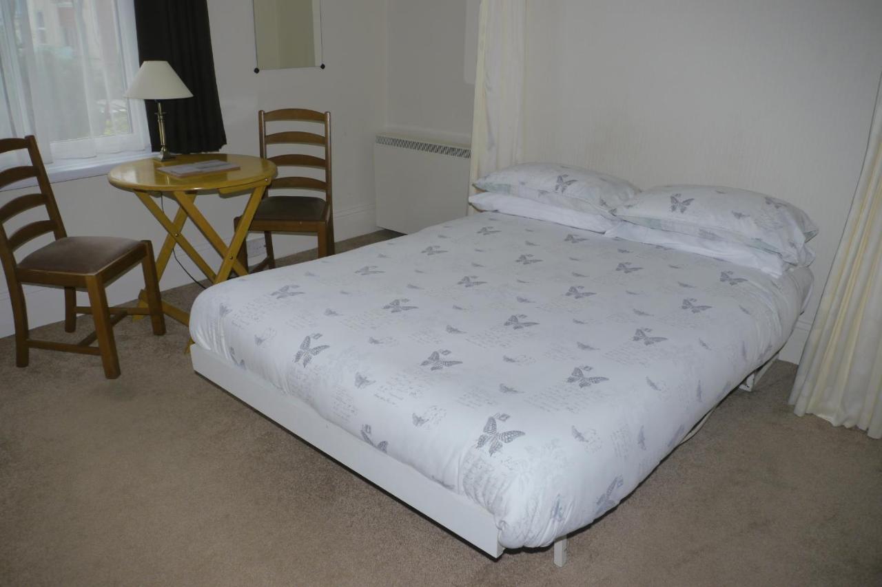 Broadshade Holiday Apartments Paignton Rum bild
